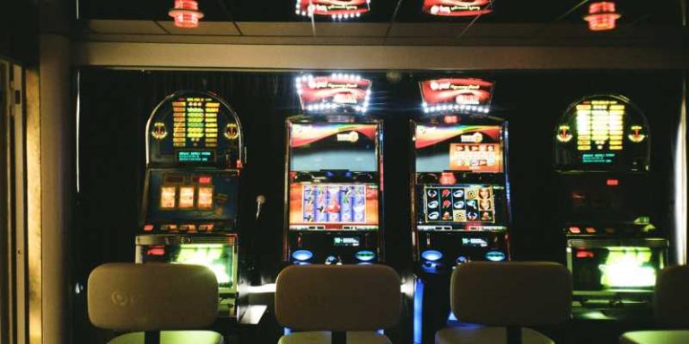 Lịch Sử Và Phát Triển Của Slot Machine kuwin